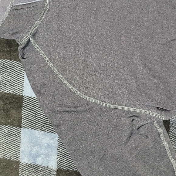 Vintage. Made in USA. Patagonia. Stretchy longsleeve. 1/4 zip pullover. Size Med - Picture 10 of 16